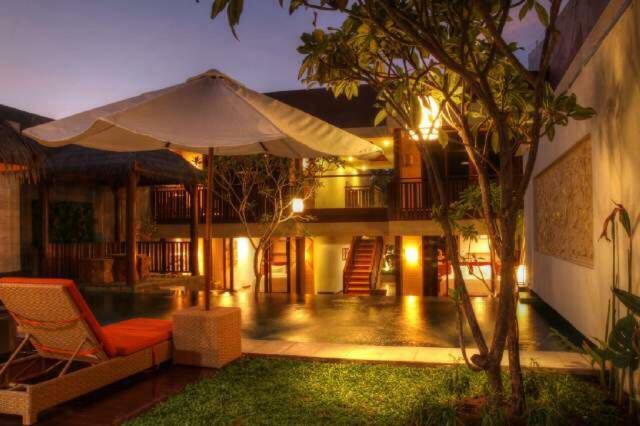 Narisha Guesthouse Kupang  Buitenkant foto