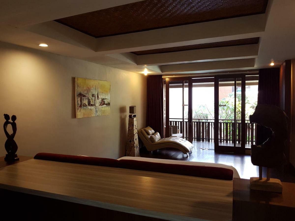 Narisha Guesthouse Kupang  Buitenkant foto