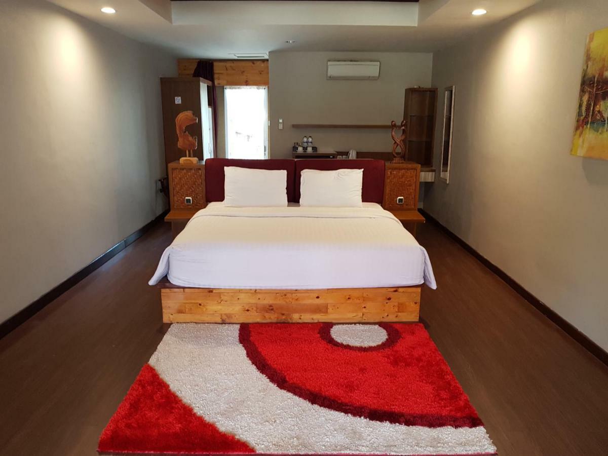 Narisha Guesthouse Kupang  Buitenkant foto