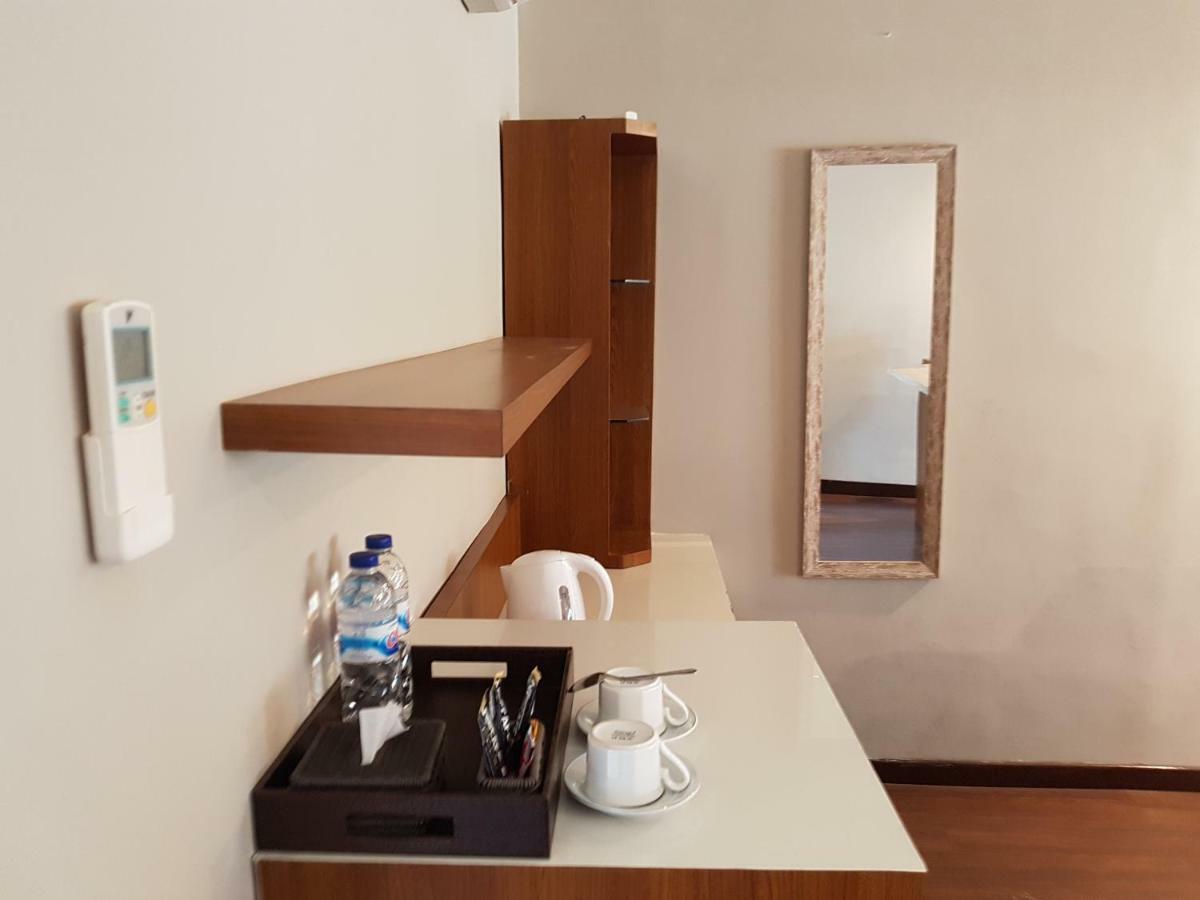 Narisha Guesthouse Kupang  Buitenkant foto